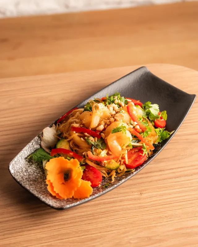 Glass noodle salad with shrimp and vegetables.